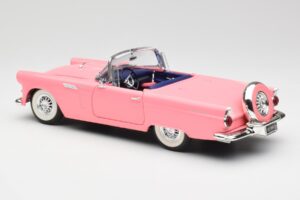 Ford Thunderbird Rosa Revell 1:18 8804 Pressofusione — immagine 7 di 8