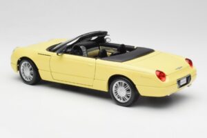 Ford Thunderbird Show Car Giallo Maisto 1:18 50335 Pressofusione — immagine 7 di 8