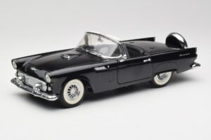 Ford Thunderbird Cabriolet Nero Revell 1:18 8818-M1 Pressofusione