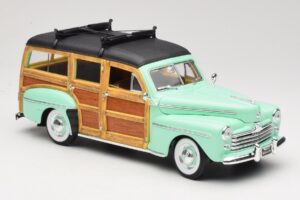 Ford Woody Panel Wagon Verde Menta Road Signature 1:18 20028 Pressofusione — immagine 6 di 8