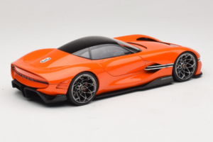 Genesis X Gran Berlinetta VGT Orange Magma Norev 1:18 188032 Pressofusione — immagine 2 di 6