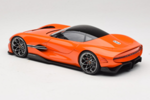 Genesis X Gran Berlinetta VGT Orange Magma Norev 1:18 188032 Pressofusione — immagine 5 di 6