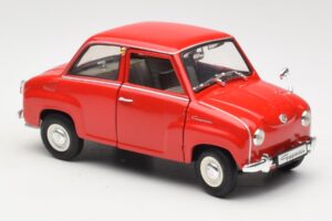 Goggomobil T 250 Rosso Revell 1:18 08952 Pressofusione — immagine 5 di 7