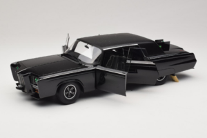 Chrysler Imperial Black Beauty Green Hornet TV Series AUTOart 1:18 71546 Pressofusione — immagine 2 di 8