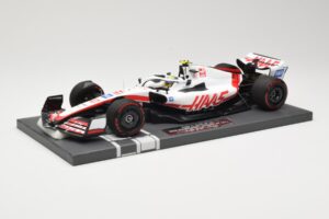 Haas VF-22 #47 M. Schumacher Bahrain GP 2022 Minichamps 1:18 117220147 Pressofusione — immagine 2 di 6
