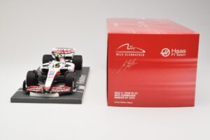 Haas VF-22 #47 M. Schumacher Bahrain GP 2022 Minichamps 1:18 117220147 Pressofusione — immagine 6 di 6