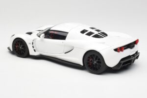 Hennessey Venom GT Bianco AUTOart 1:18 75404 Pressofusione — immagine 7 di 8