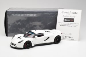 Hennessey Venom GT Bianco AUTOart 1:18 75404 Pressofusione — immagine 8 di 8
