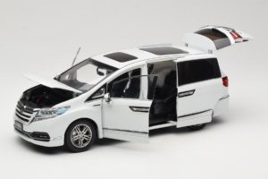 Honda Elysion Bianco OEM 1:18 430056 Pressofusione — immagine 2 di 8