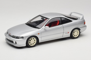 Honda Integra Type R DC2 Pre-Facelift Vogue Silver Metallic MotorHelix 1:18 M85202 Pressofusione