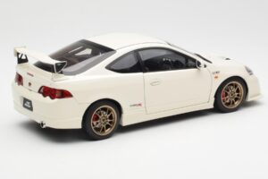 Honda Integra DC5 Type R Mugen Bianco AUTOart 1:18 73251 Pressofusione — immagine 3 di 8