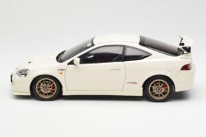 Honda Integra DC5 Type R Mugen Bianco AUTOart 1:18 73251 Pressofusione — immagine 4 di 8