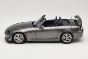 Honda S2000 AP2 Type S Moon Rock Metallic MotorHelix 1:18 M85111 Pressofusione — immagine 5 di 9