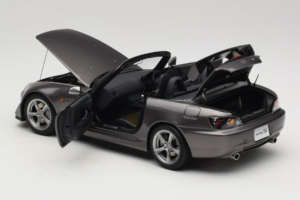 Honda S2000 AP2 Type S Moon Rock Metallic MotorHelix 1:18 M85111 Pressofusione — immagine 6 di 9