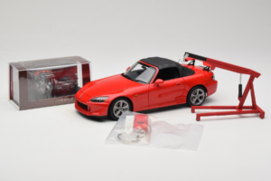 Honda S2000 AP2 Type S New Formula Red MotorHelix 1:18 M85112 Pressofusione — immagine 2 di 9