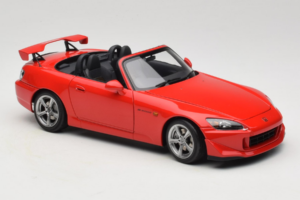 Honda S2000 AP2 Type S New Formula Red MotorHelix 1:18 M85112 Pressofusione — immagine 7 di 9