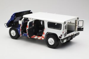 Hummer H1 AM General Gore-Lieberman Humvee America Exoto 1:18 01807 Pressofusione — immagine 5 di 8