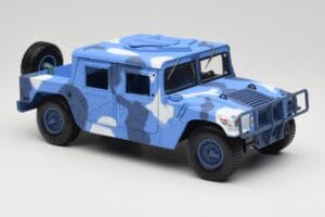 Hummer H1 Humvee Blu & Bianco Motormax 1:18 73157 Pressofusione — immagine 6 di 8