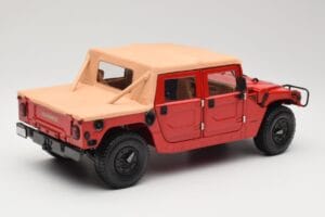 Hummer H1 Soft Top Rosso Exoto 1:18 01805 Pressofusione — immagine 3 di 8