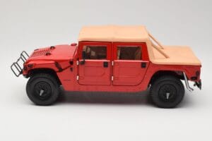 Hummer H1 Soft Top Rosso Exoto 1:18 01805 Pressofusione — immagine 4 di 8