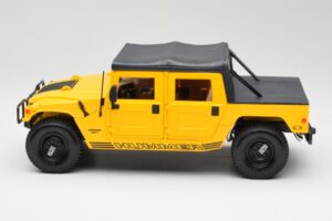Hummer H1 Soft Top Giallo Maisto 1:18 56041 Pressofusione — immagine 4 di 8