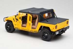 Hummer H1 Soft Top Giallo Maisto 1:18 56041 Pressofusione — immagine 5 di 8