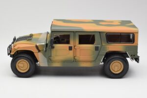 Hummer H1 Station Wagon Military Maisto 1:18 56049 Pressofusione — immagine 4 di 8