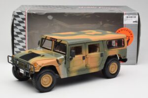Hummer H1 Station Wagon Military Maisto 1:18 56049 Pressofusione — immagine 8 di 8