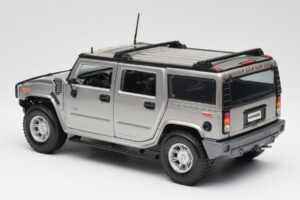 Hummer H2 Argento Maisto 1:18 7449569 Pressofusione — immagine 7 di 8