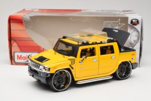 Hummer H2 SUT Concept Giallo Maisto 1:18 31067 Pressofusione — immagine 8 di 8