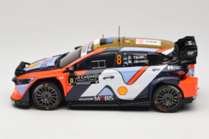 Hyundai i20 N WRC #16 A. Fourmaux / A. Coria Rally Monte Carlo Night Version 2025 IXO 1:18 18RMC230B Pressofusione — immagine 3 di 6