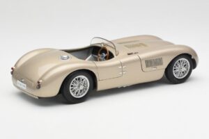 Jaguar C-Type Bronzo AUTOart 1:18 73502 Pressofusione — immagine 3 di 8