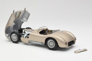 Jaguar C-Type Bronzo AUTOart 1:18 73502 Pressofusione — immagine 5 di 8
