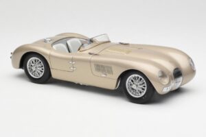 Jaguar C-Type Bronzo AUTOart 1:18 73502 Pressofusione — immagine 6 di 8