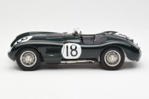 Jaguar C-Type #18 T. Rolt / D. Hamilton 24 Hours of Le Mans Winner 1953 CMC 1:18 M-195 Pressofusione — immagine 3 di 6