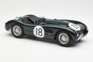 Jaguar C-Type #18 T. Rolt / D. Hamilton 24 Hours of Le Mans Winner 1953 CMC 1:18 M-195 Pressofusione — immagine 4 di 6
