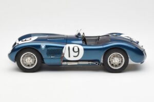 Jaguar C-Type #19 J. Stewart Ecurie Ecosse Goodwood Members Meeting 1954 CMC 1:18 M-192 Pressofusione — immagine 3 di 6