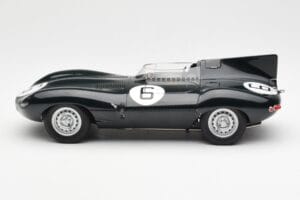Jaguar D-Type #6 M. Hawthorn / I. Bueb Team Jaguar Cars Ltd 24 Hours of Le Mans 1955 AUTOart 1:18 85586 Pressofusione — immagine 3 di 6