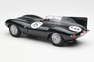 Jaguar D-Type #6 M. Hawthorn / I. Bueb Team Jaguar Cars Ltd 24 Hours of Le Mans 1955 AUTOart 1:18 85586 Pressofusione — immagine 5 di 6