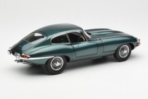 Jaguar E-Type 3.8 Series 1 Verde Scuro Kyosho 1:18 08954DG Pressofusione — immagine 3 di 8