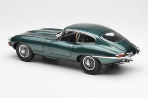 Jaguar E-Type 3.8 Series 1 Verde Scuro Kyosho 1:18 08954DG Pressofusione — immagine 7 di 8