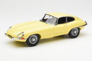 Jaguar E-Type 3.8 Series 1 Giallo Chiaro Kyosho 1:18 08954LY Pressofusione