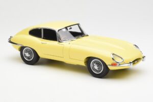 Jaguar E-Type 3.8 Series 1 Giallo Chiaro Kyosho 1:18 08954LY Pressofusione — immagine 6 di 8