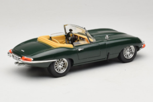 Jaguar E-Type Cabriolet Verde Bburago 1:18 3026 Pressofusione — immagine 3 di 8