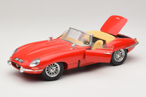 Jaguar E-Type Series 1 Cabriolet Rosso Bburago 1:18 3038 Pressofusione — immagine 2 di 8