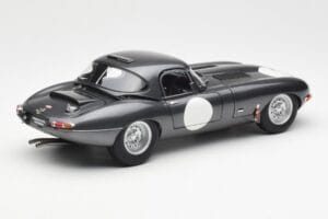 Jaguar E-Type Series 1 Coupe Lightweight Grigio Scuro AUTOart 1:18 73647 Pressofusione — immagine 3 di 8