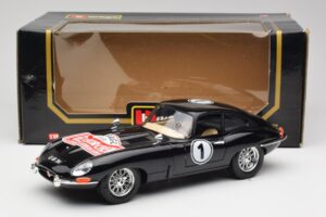 Jaguar E-Type Series 1 #1 British Racing Green Bburago 1:18 3018-M3 Pressofusione — immagine 8 di 8