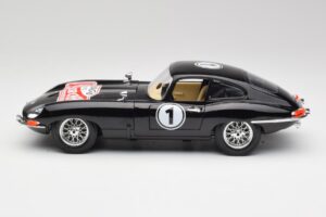 Jaguar E-Type Series 1 #1 British Racing Green Bburago 1:18 3018-M3 Pressofusione — immagine 4 di 8