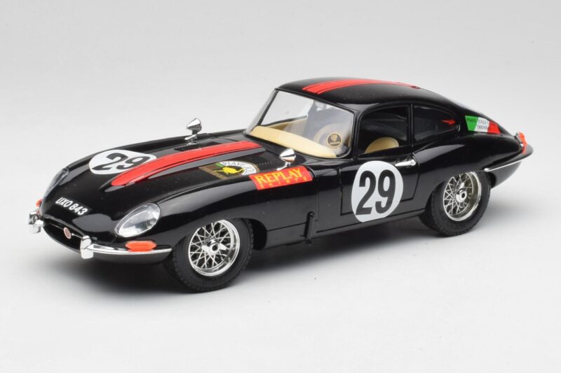 Jaguar E-Type #29 Nero Bburago 1:18 3018-M4 Pressofusione