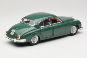Jaguar Mark II Verde Tchibo 1:18 49420 Pressofusione — immagine 3 di 8